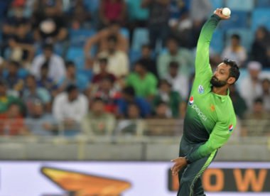 Mohammad Hafeez cleared to resume bowling
