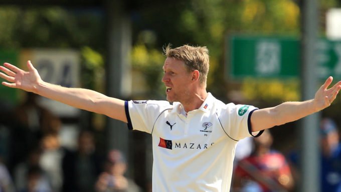 Steven Patterson appointed Yorkshire captain, signs new two-year deal