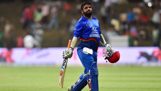 Mohammad Shahzad sanctioned by BCB after being caught smoking on the field during BPL game