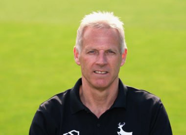The fundamentals of batting – with Peter Moores