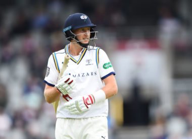 Joe Root pens fresh terms with Yorkshire