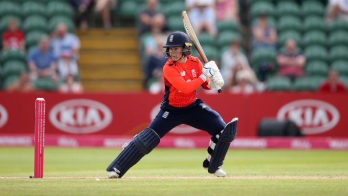 How to open in T20 with Tammy Beaumont