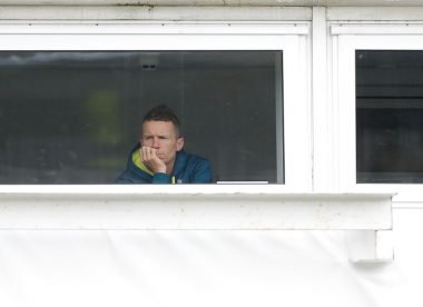 Peter Siddle treated for smoke inhalation after abandoned BBL match