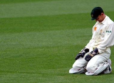 Adam Gilchrist recalls the time he was booed at the Gabba on Test debut