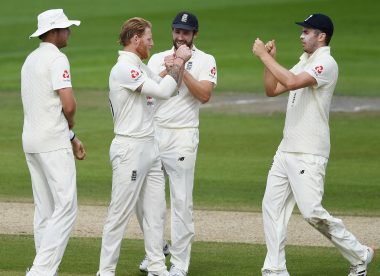 'You won't get into trouble'  — How Chris Woakes helped Dom Sibley after inadvertent saliva usage
