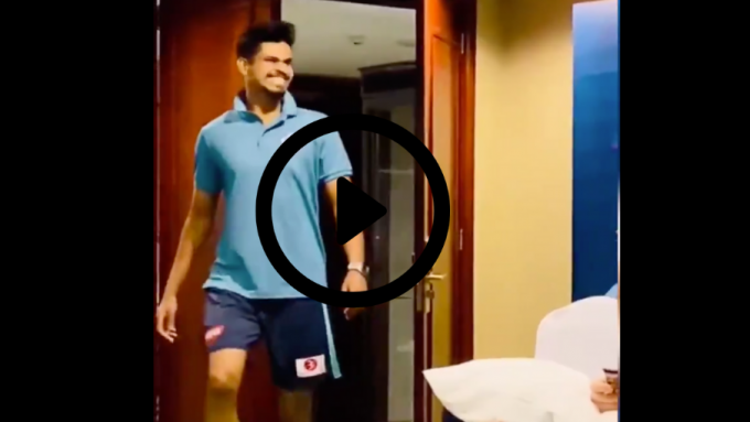 Watch: Shreyas Iyer performs hilarious Marcus Stoinis impression to Delhi teammates