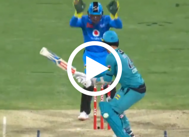 Watch: 'This is ridiculous' – Tom Cooper on the end of umpiring gaffe in BBL