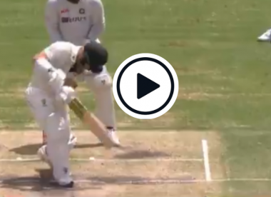 Watch: David Warner misses a straighter one, loses DRS review
