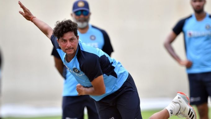 'No justice' - Fans & pundits discuss Kuldeep's exclusion in three-prong spin attack