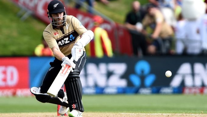 Why T20 anchors should aim to be less like Babar Azam and more like Kane Williamson
