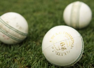 White cricket balls more likely to spread COVID-19 than red balls, study finds