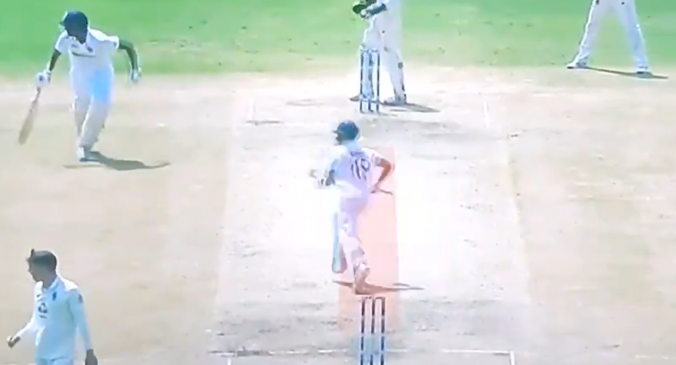 Kohli running on the pitch
