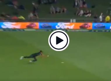 Watch: Taskin Ahmed grabs one-handed stunner at short fine-leg