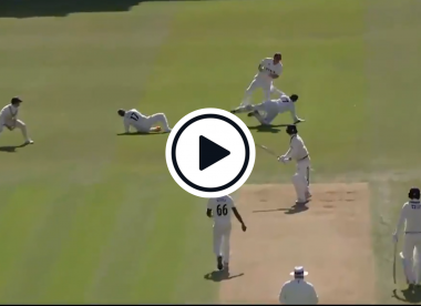 Watch: Surrey's entire slip cordon end up on floor during hilarious rebound catch