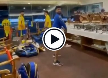 Watch: Ravindra Jadeja imitates Graeme Smith's batting stance in CSK dressing room
