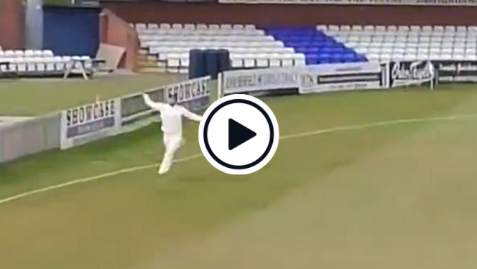 Watch: South Africa's Dane Paterson plucks one-handed boundary screamer out of the air in County Championship