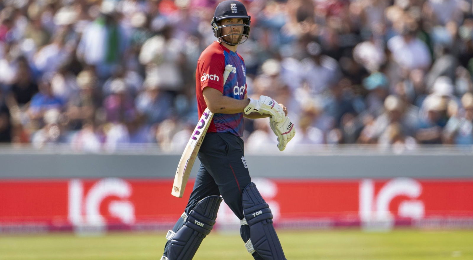 Dawid Malan hits 99 to power England to T20 clean sweep against