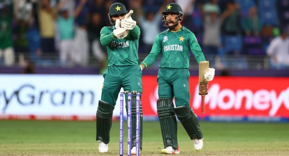 Remember The Name' - Twitter Reacts As Asif Ali Hits Four Sixes In An Over  In Stunning World Cup Win