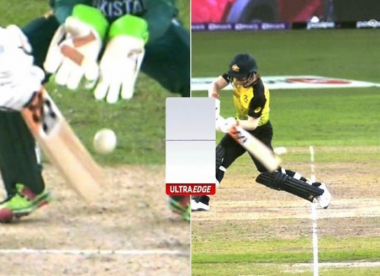 'Clicky handle is it?' — David Warner bizarrely walks having not hit the ball in T20 World Cup semi-final