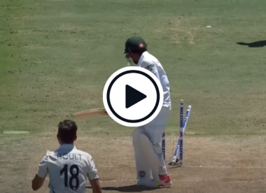 Watch: Trent Boult knocks over Mushfiqur Rahim's middle stump with hooping inswinging yorker