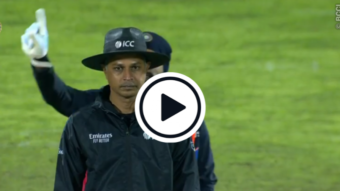 Watch: Water carriers Siraj and Kuldeep hilariously signal 'out' behind umpire during DRS review
