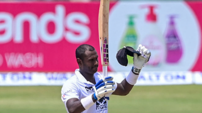 Where does Angelo Mathews rank among Sri Lanka's greatest Test batters?