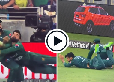 Pakistan fielders collide to spill catching chance, send ball flying for six in Asia Cup final