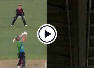 Watch: 'Ridiculous rule' – BBL batters' skied slogs hit stadium roof twice and deemed automatic sixes