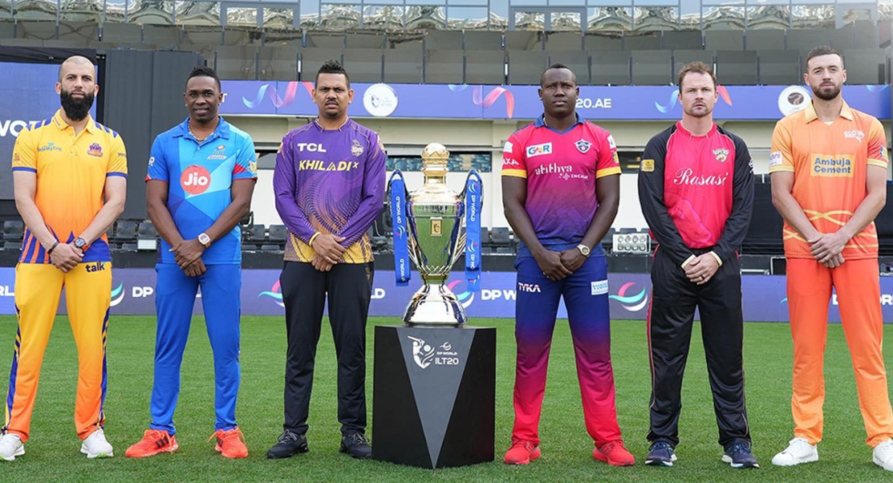 The captains pose with the ILT20 Trophy ahead of the tournament | ILT20 2023 live