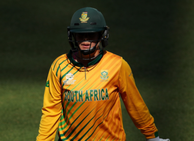 Dane van Niekerk 'absolutely broken' after missing out on South Africa's T20 World Cup squad due to failed time trial