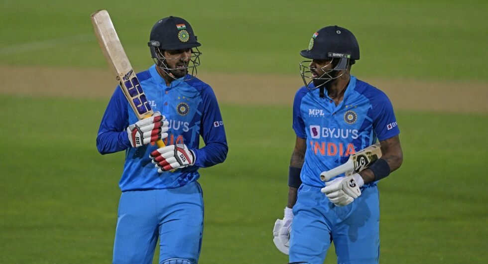 Deepak Hooda and Hardik Pandya, T20I in Zealand, 2022/23 Napier