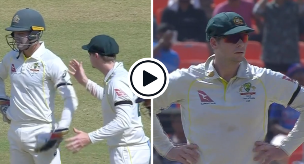 Steve Smith kept looking around for support, but didn't get any in his DRS non-review