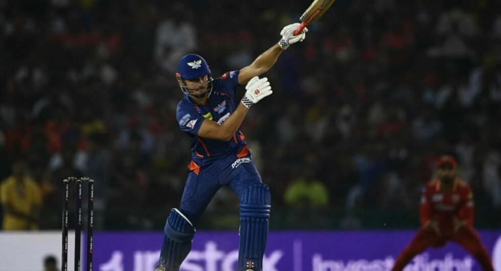 Marcus Stoinis batting for Lucknow Super Giants