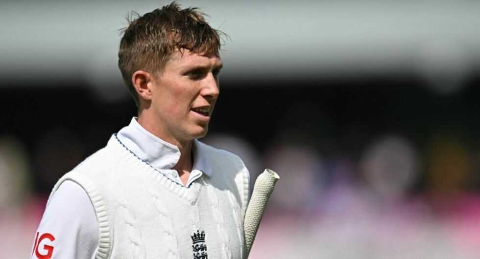 Zak Crawley smashes 189 of just 182 in the Manchester Ashes Test
