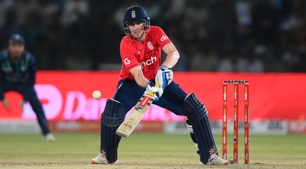 England's title defense in trouble at Cricket World Cup after