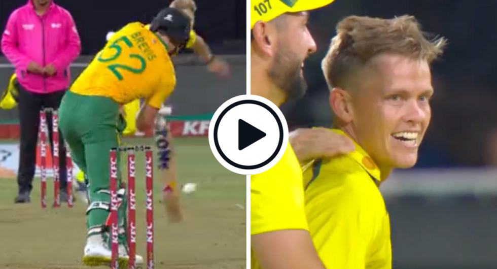 Nathan Ellis nicks off Dewald Brevis in double-wicket maiden in second SA v AUS T20I