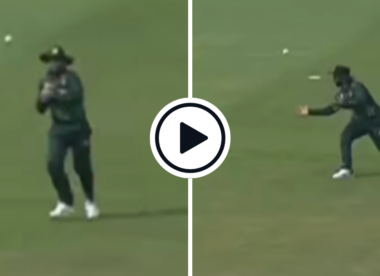 Watch: Imam-ul-Haq drops chest-height sitter to give Kusal Mendis a life