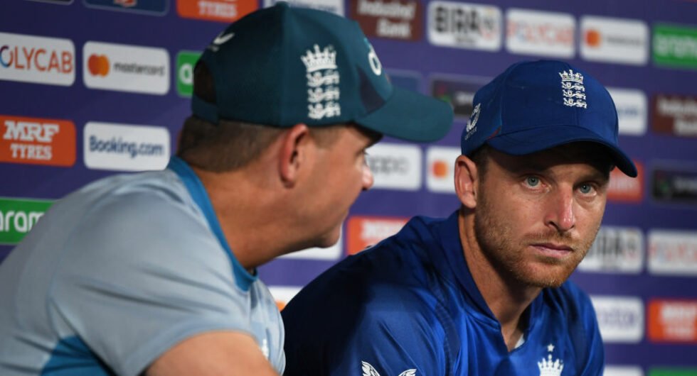 Jos Buttler and Matthew Mott in conversation after England's defeat to Afghanistan