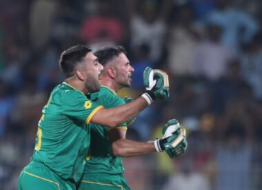 'A classic one-day match' – South Africa overcome Pakistan in last-wicket World Cup thriller