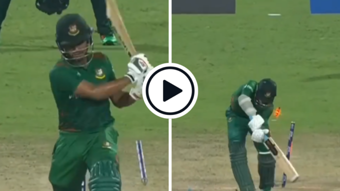 Watch: Mohammad Wasim strikes twice in one over with impeccable reverse swing