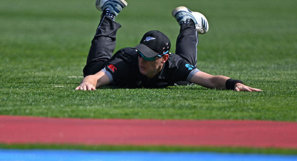 Matt Henry left the field during New Zealand's game against South Africa clutching his right hamstring