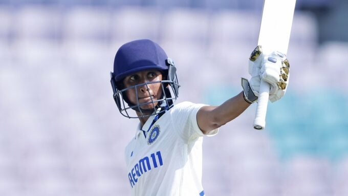 Who is Shubha Satheesh, the debutant who scored the second-fastest Test fifty by an Indian woman?
