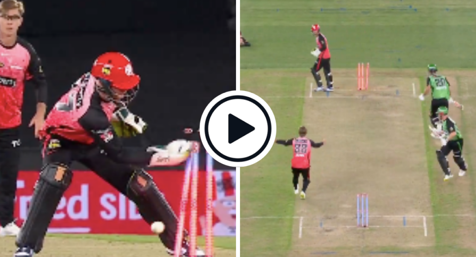 Jordan Cox comically missed out a run out in the BBL