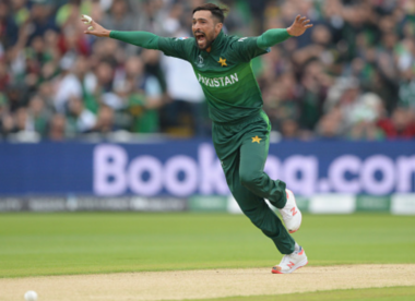 How could Mohammad Amir fit back into Pakistan's T20I team?