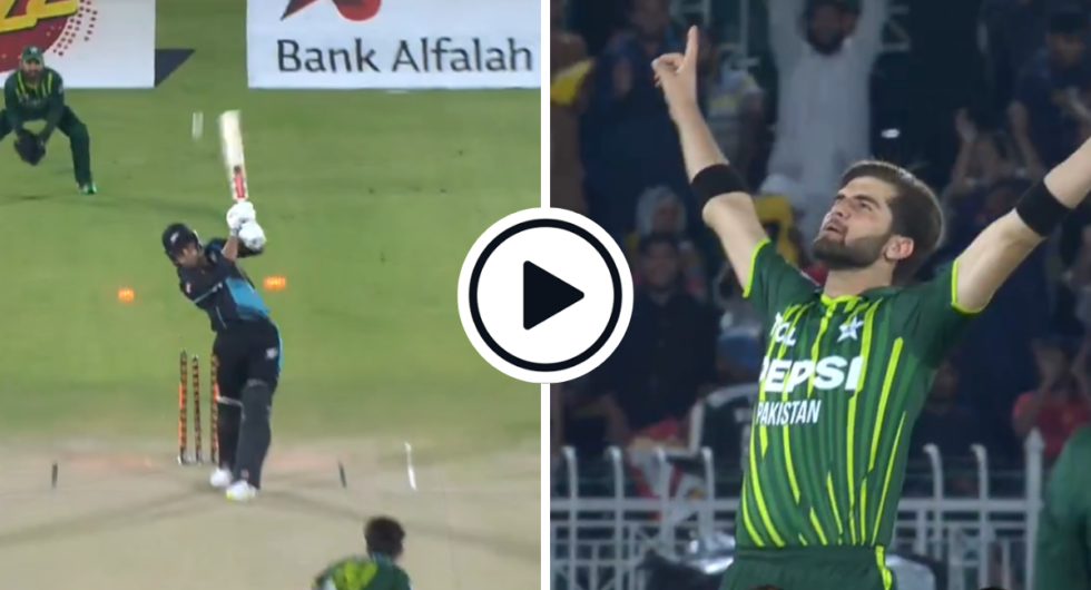 Shaheen Afridi takes a wicket in his first over of the Pakistan-New Zealand 1st T20I