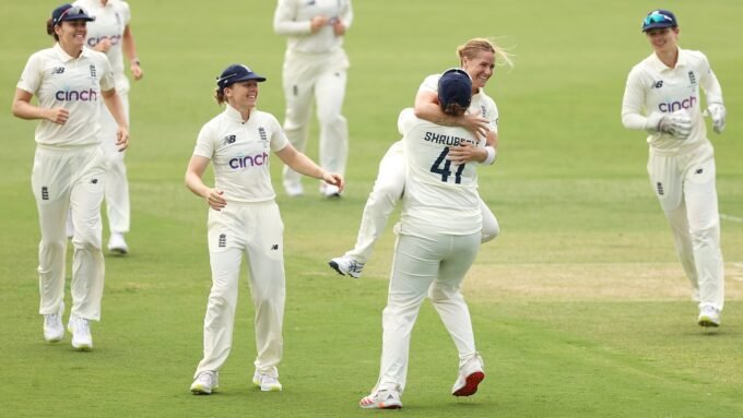 ‘Chalk and cheese’: Katherine Sciver-Brunt and Anya Shrubsole retire